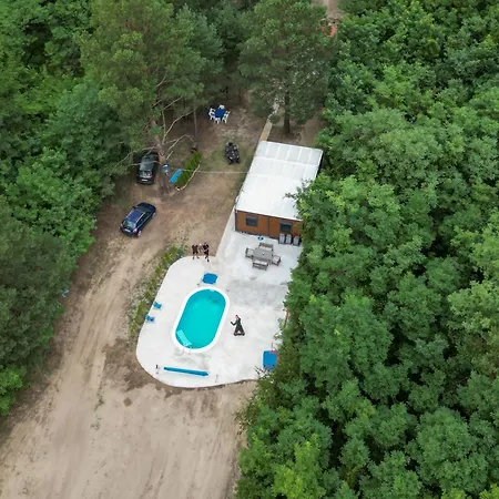 The Woodland Pool House Holiday home
